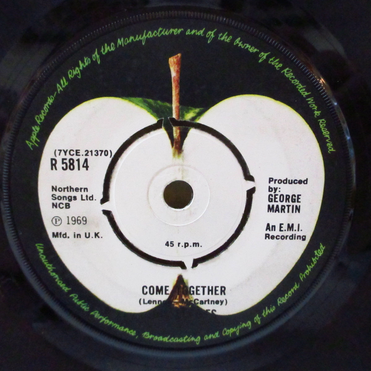 BEATLES (ビートルズ) - Something (UK '69 オリジナル「ライト(薄)アップル紙ラベ・ラウンドセンター」 7インチ+アップル黒ダイカットスリーブ)