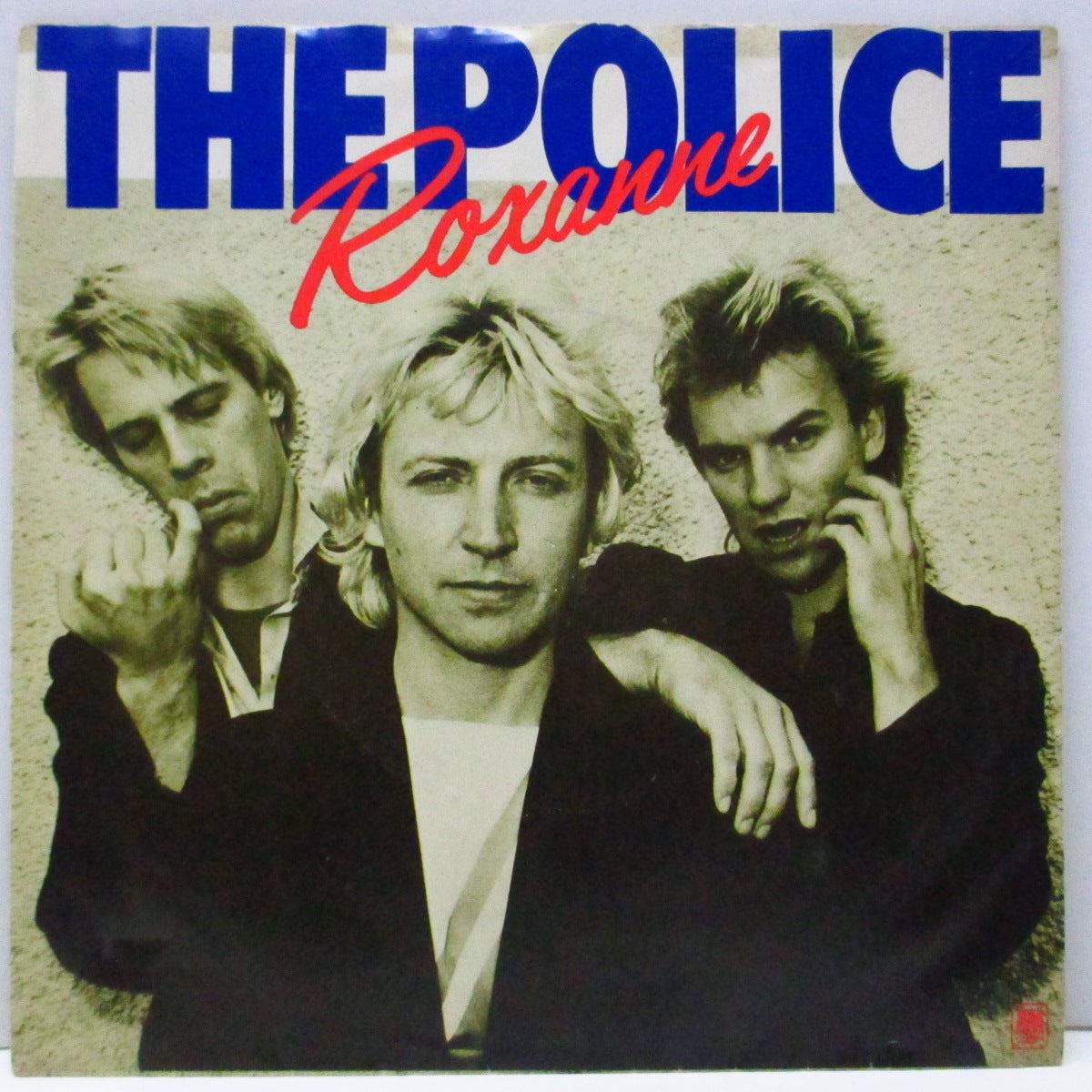 POLICE, THE (ザ ・ポリス) - Roxanne / Peanuts (UK '79 再発「青ロゴ」フラットセンター「黒盤」ステレオ 7"/光沢ソフト紙「グループ写真」ジャケ)