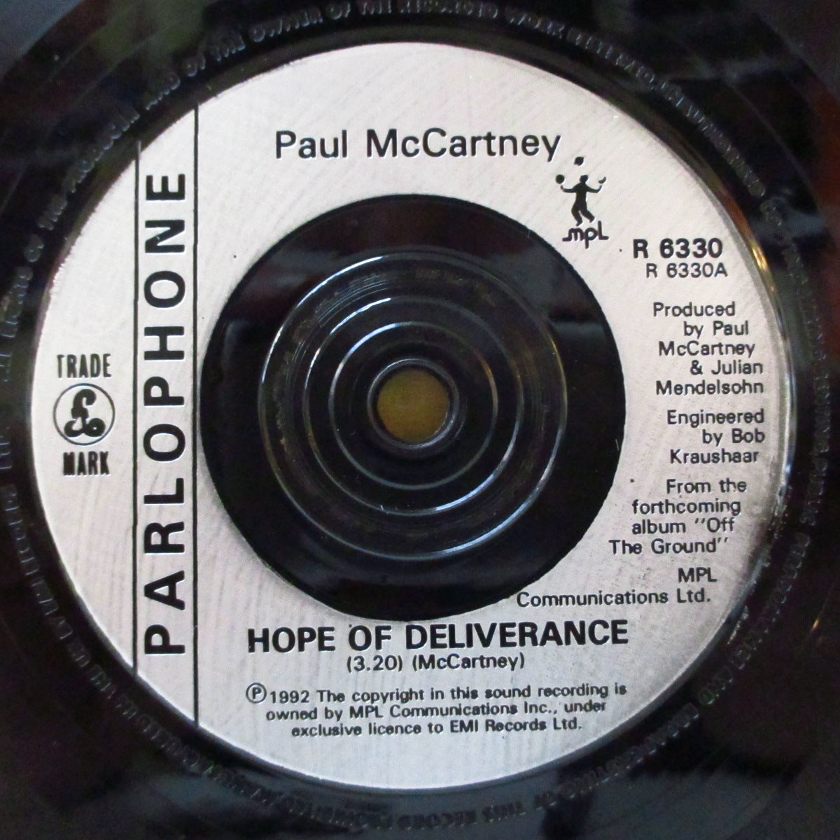 PAUL McCARTNEY (ポール・マッカートニー) - Hope Of Deliverance (UK '92 オリジナル「銀プラスチックラベ・フラットセンター」7インチ+光沢固紙ジャケ)