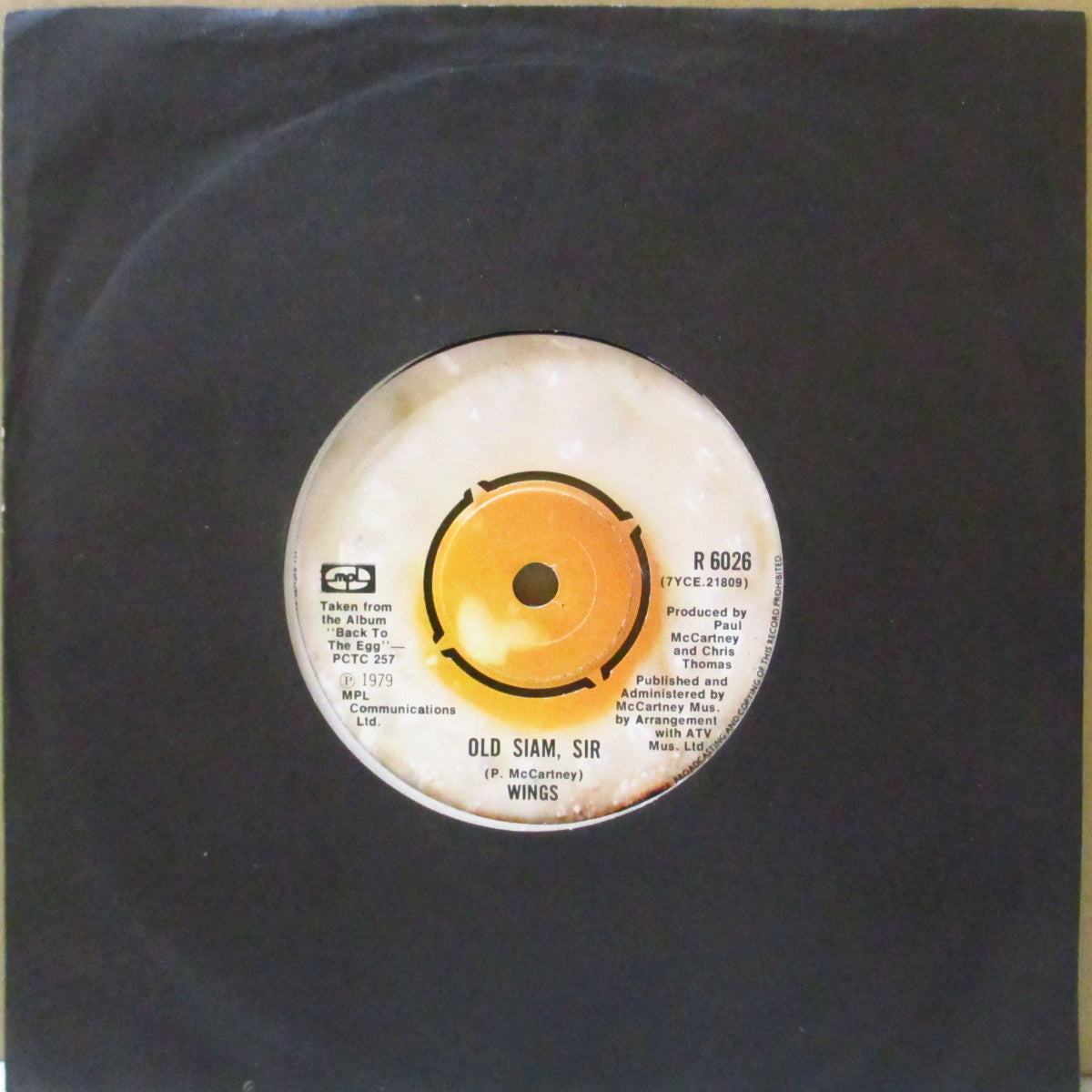 PAUL McCARTNEY & WINGS (ポール・マッカートニー & ウイングス) - Old Siam, Sir (UK '79 オリジナル「カスタム・ラベ・ラウンドセンター」7インチ+ダイカット黒スリーブ)