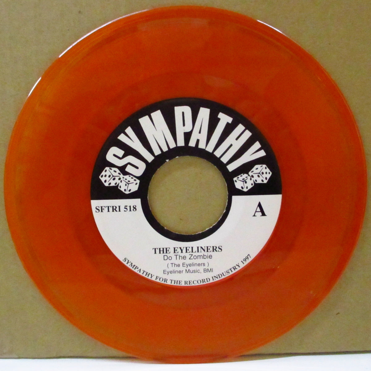 EYELINERS, THE (ジ・アイライナーズ) - Do The Zombie (US 限定クリアオレンジヴァイナル 7インチ+光沢固紙ジャケ) '97年シングル