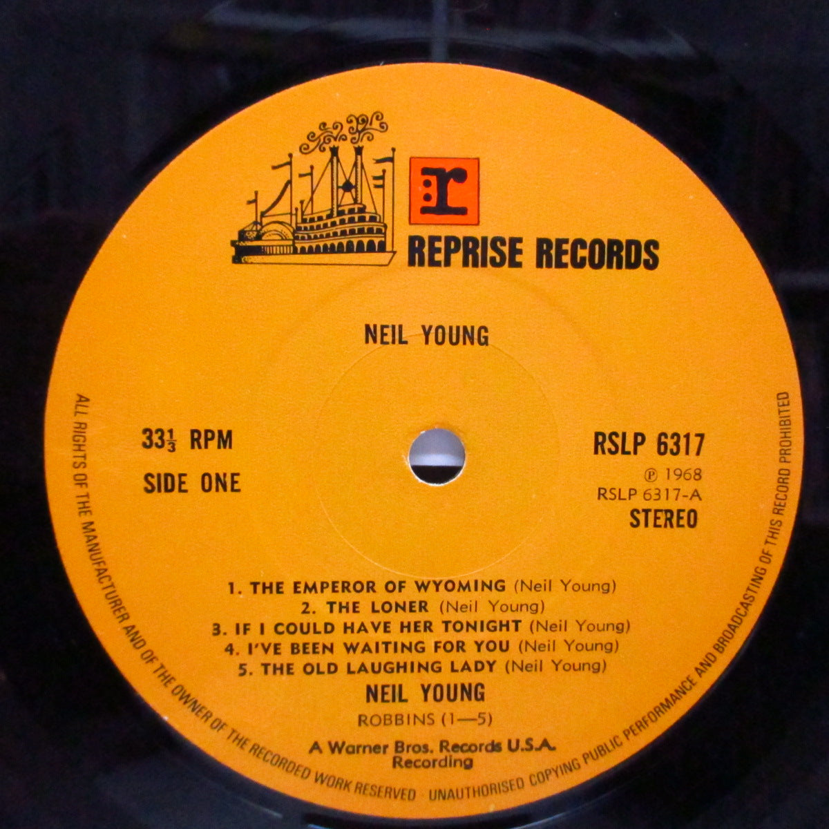 NEIL YOUNG (ニール・ヤング) - Neil Young (1st) (UK '70 再発「Wロゴ無 / 茶色ラベ」LP #2/「ニールヤング表記無」両面コーティングジャケ)