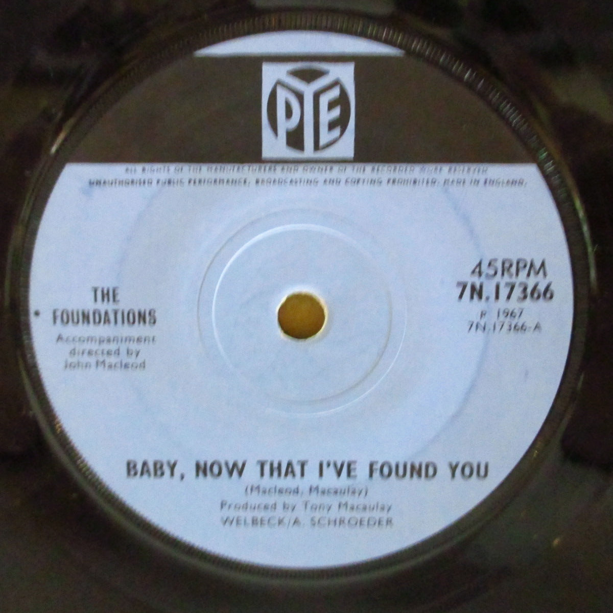 FOUNDATIONS (ファウンデーションズ) - Baby, Now That I've Found You (UK '67 2ndプレス「黒・青ラベ、ソリッド・センター」7インチ) ノーザンPOP名曲!