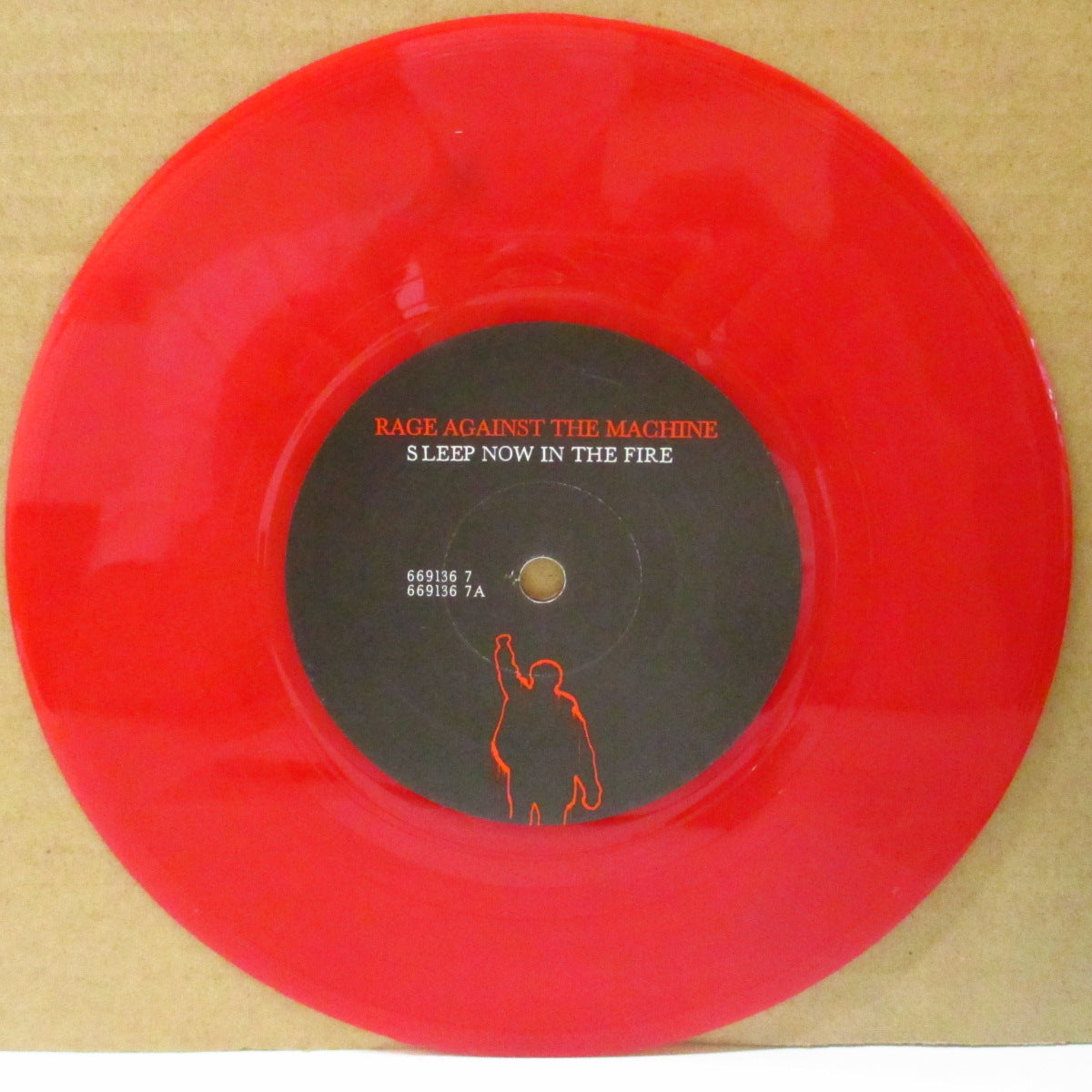 RAGE AGAINST THE MACHINE (レイジ・アゲインスト・ザ・マシーン) - Sleep Now In The Fire (UK '00 限定「レッドヴァイナル」7インチ+レアステッカー付きナンバリング入り光沢固紙ジャケ)