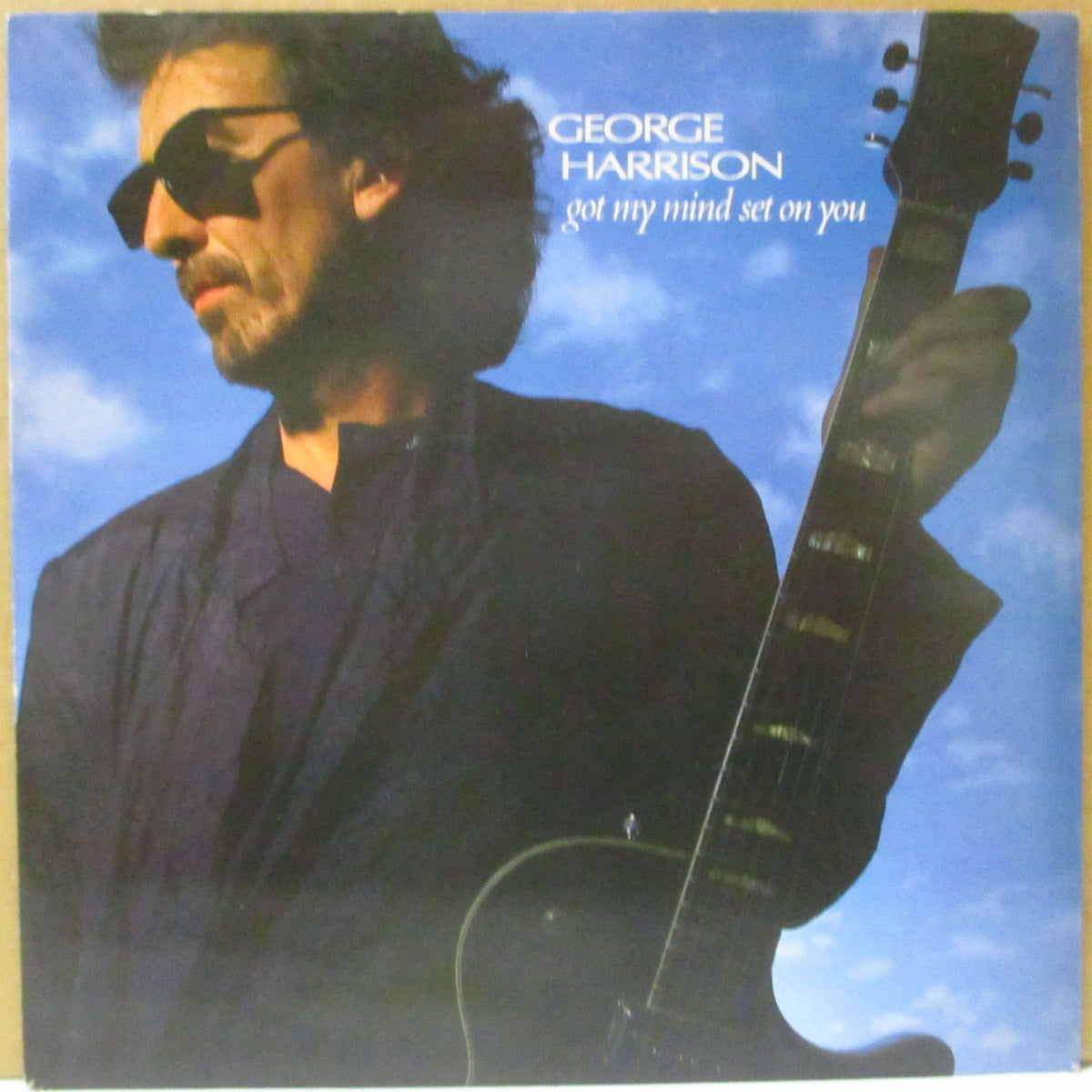 GEORGE HARRISON (ジョージ・ハリスン) - Got My Mind Set On You (UK '87 オリジナル「馬三頭カラー紙ラベ・フラットセンター」7インチ+光沢固紙ジャケ)