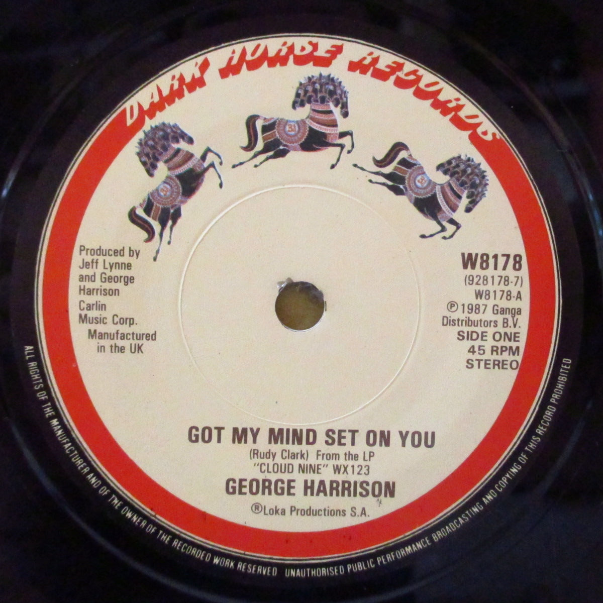 GEORGE HARRISON (ジョージ・ハリスン) - Got My Mind Set On You (UK '87 オリジナル「馬三頭カラー紙ラベ・フラットセンター」7インチ+光沢固紙ジャケ)