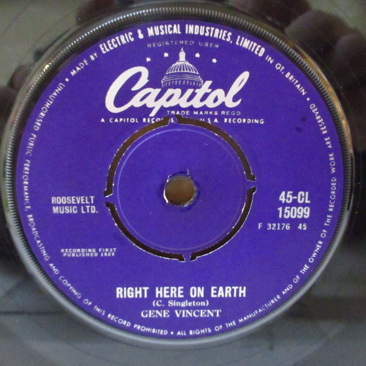 GENE VINCENT (ジーン・ヴィンセント) - Wild Cat (UK '59 オリジナル「プッシュアウト・センター」7インチ)ティーン・ストロール・ナンバー&ティーン・ロカビリー