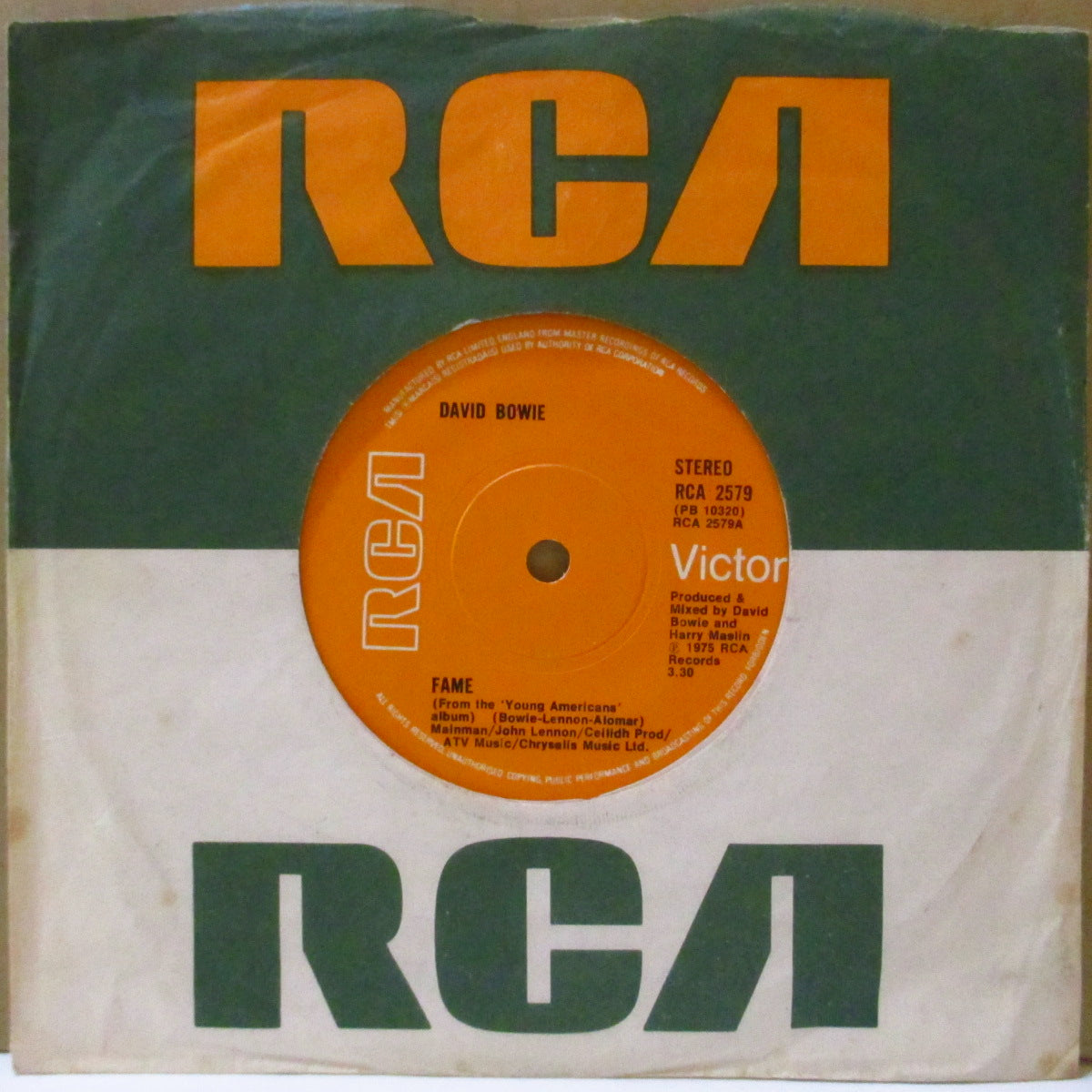 DAVID BOWIE (デヴィッド・ボウイ) - Fame (UK '75 オリジナル「"STEREO"表記ありラベ、フラットセンター」 7インチ+カンパニースリーブ)