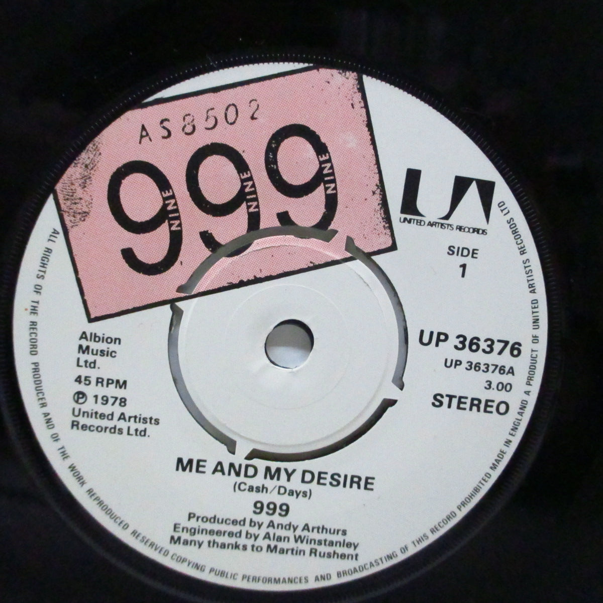 999 (ナイン・ナイン・ナイン) - Me And My Desire / Crazy (UK オリジナル「ラウンドセンター」7"/光沢固紙折り返しジャケ)