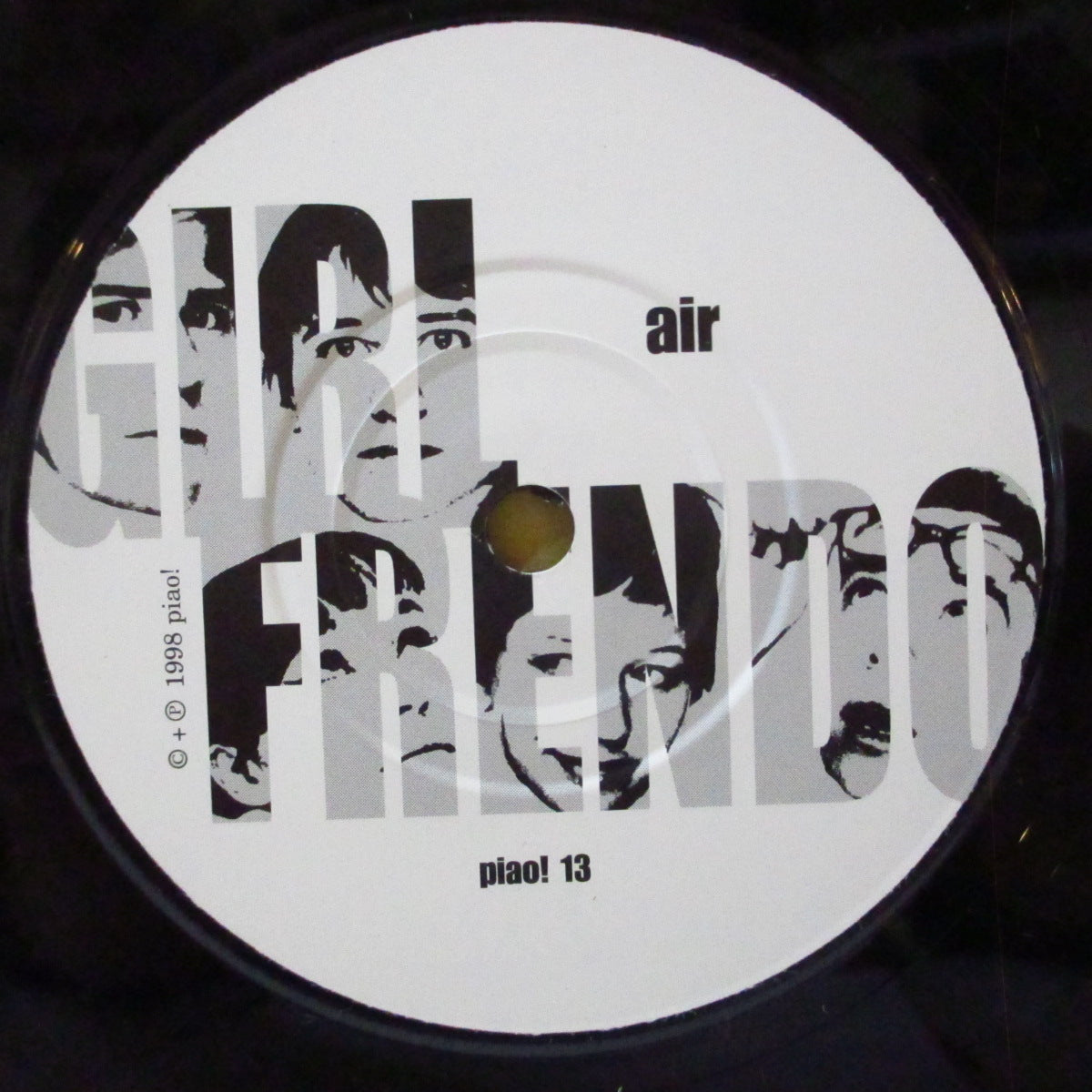 GIRLFRENDO (ガールフレンド) - Air +2 (UK '98 オリジナル3曲入り 7インチ+光沢固紙ジャケ)