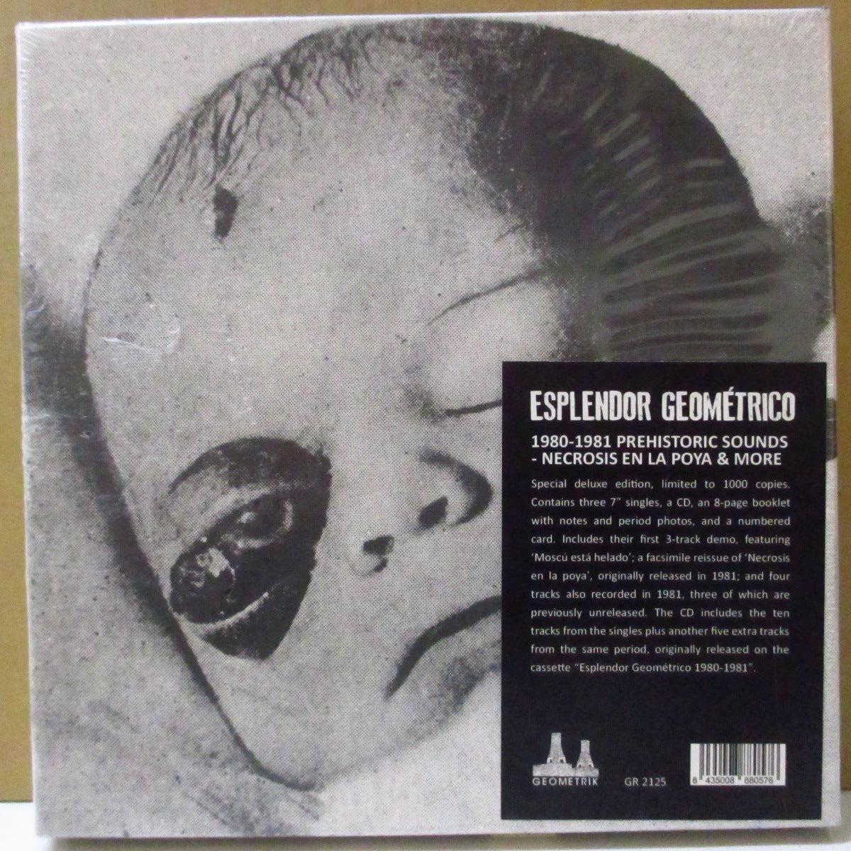 ESPLENDOR GEOMETRICO (エスプレンドー・ジオメトリコ) - 1980-1981 Prehistoric Sounds - Necrosis En La Poya & More (Spain '12 限定1,000枚「ブラック&クリア&レッドヴァイナル」 3x7インチ+CD, ブックレット/ボックスセット)