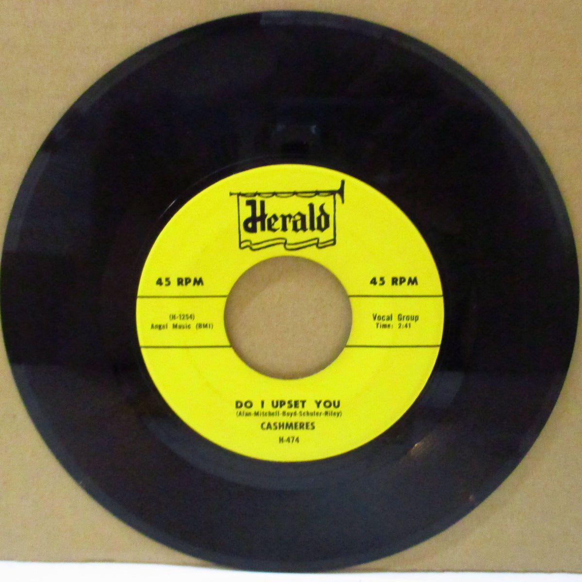 CASHMERES, THE (ザ・カシミアーズ) - Do I Upset You / Little Dream Girl (US '56 オリジナル 7インチ)モダン・ドゥワップ・ジャイヴァー!