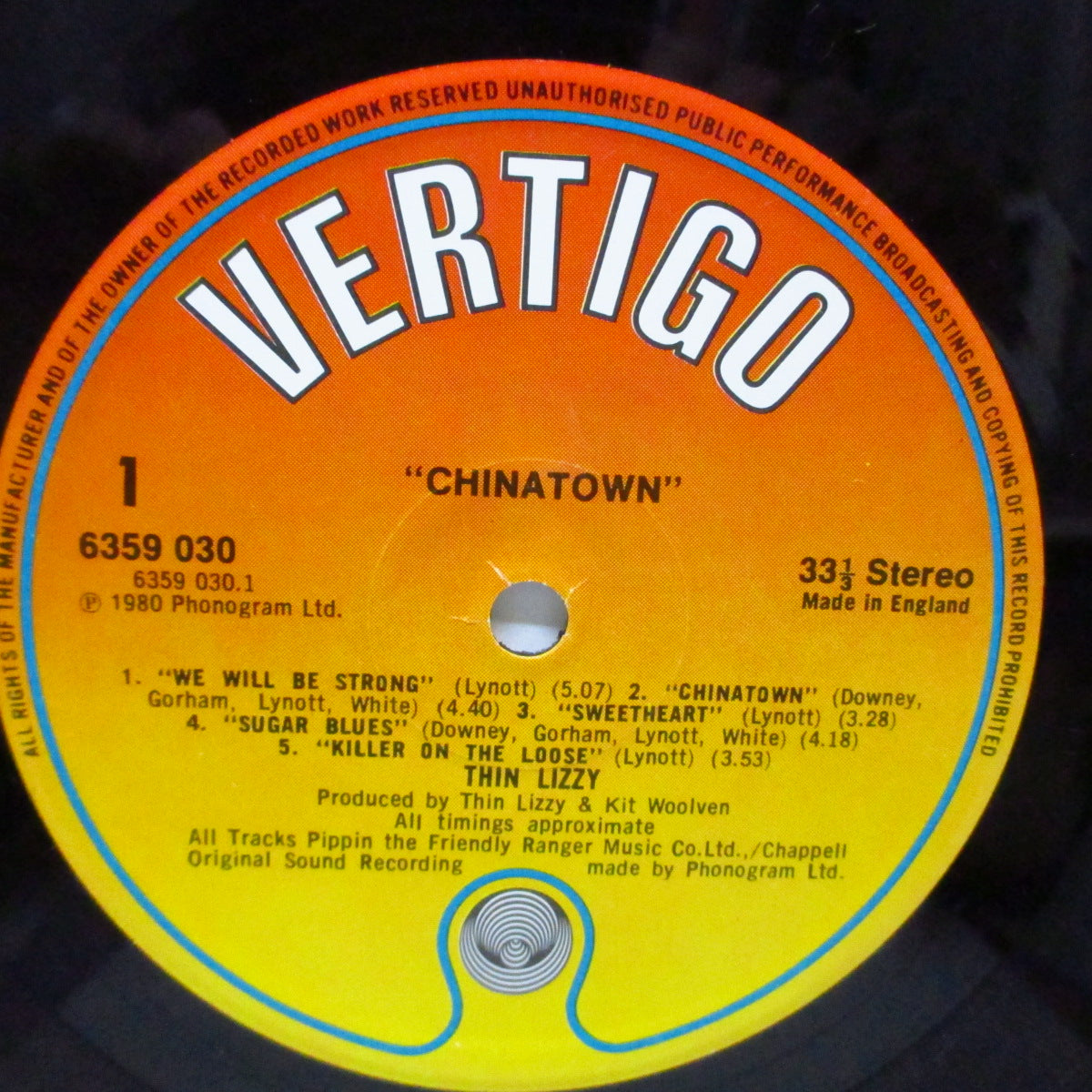 THIN LIZZY (シン・リジィ) - Chinatown (UK オリジナル LP+インナー/「エンボス仕様」光沢ジャケ) '80年10th アルバム!