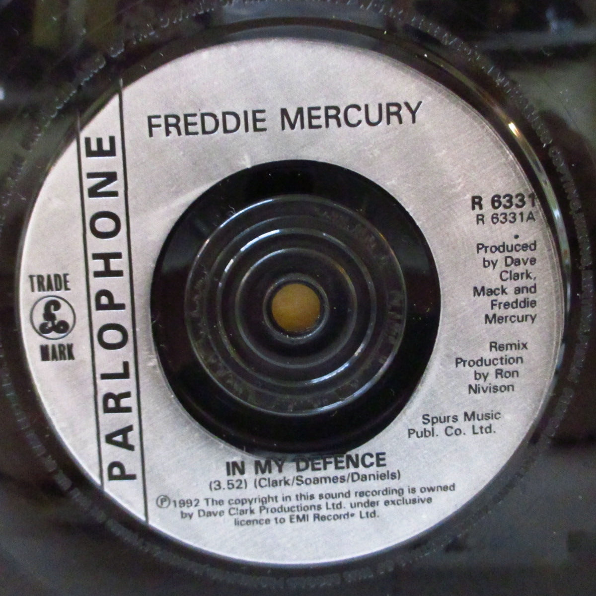 FREDDIE MERCURY (フレディ・マーキュリー) - In My Defence (UK '92 オリジナル「銀プラスチックラベ・フラットセンター」 7インチ+光沢固紙ジャケ)