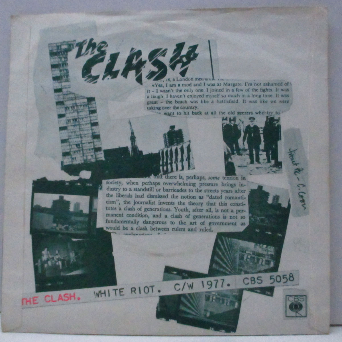 CLASH, THE (ザ・クラッシュ) - White Riot / 1977 (UK 70's 再発「The Clash / Nineden Ltd ラベ」7"/カーブカット」マットソフト紙折り返しジャケ)