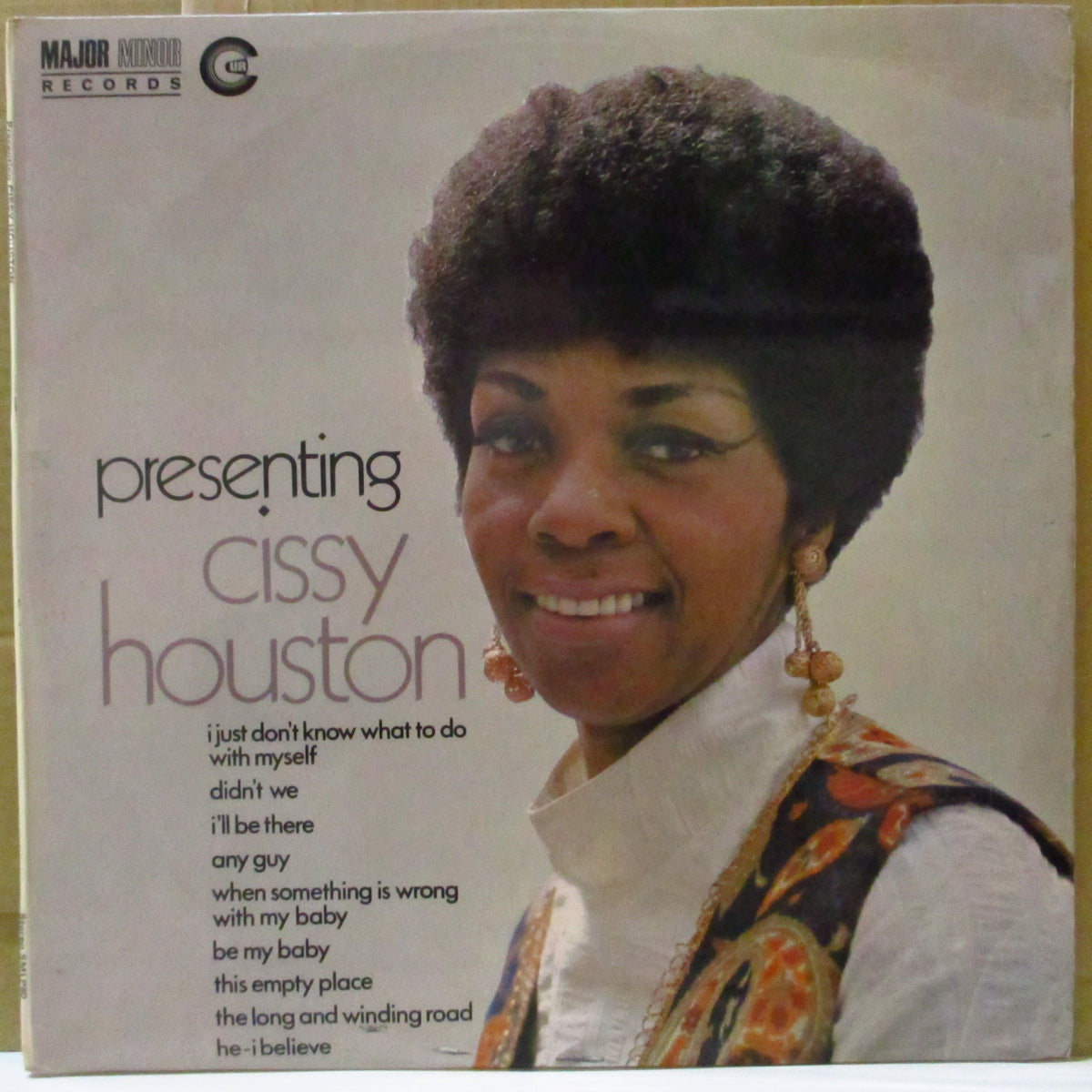CISSY HOUSTON (シシー・ヒューストン) - Presenting Cissy Houston (UK '70 初回Major MInor社オリジナル・ステレオ LP/表面コーティング・ジャケ) デビュー・アルバム、英国独自デザインジャケ!