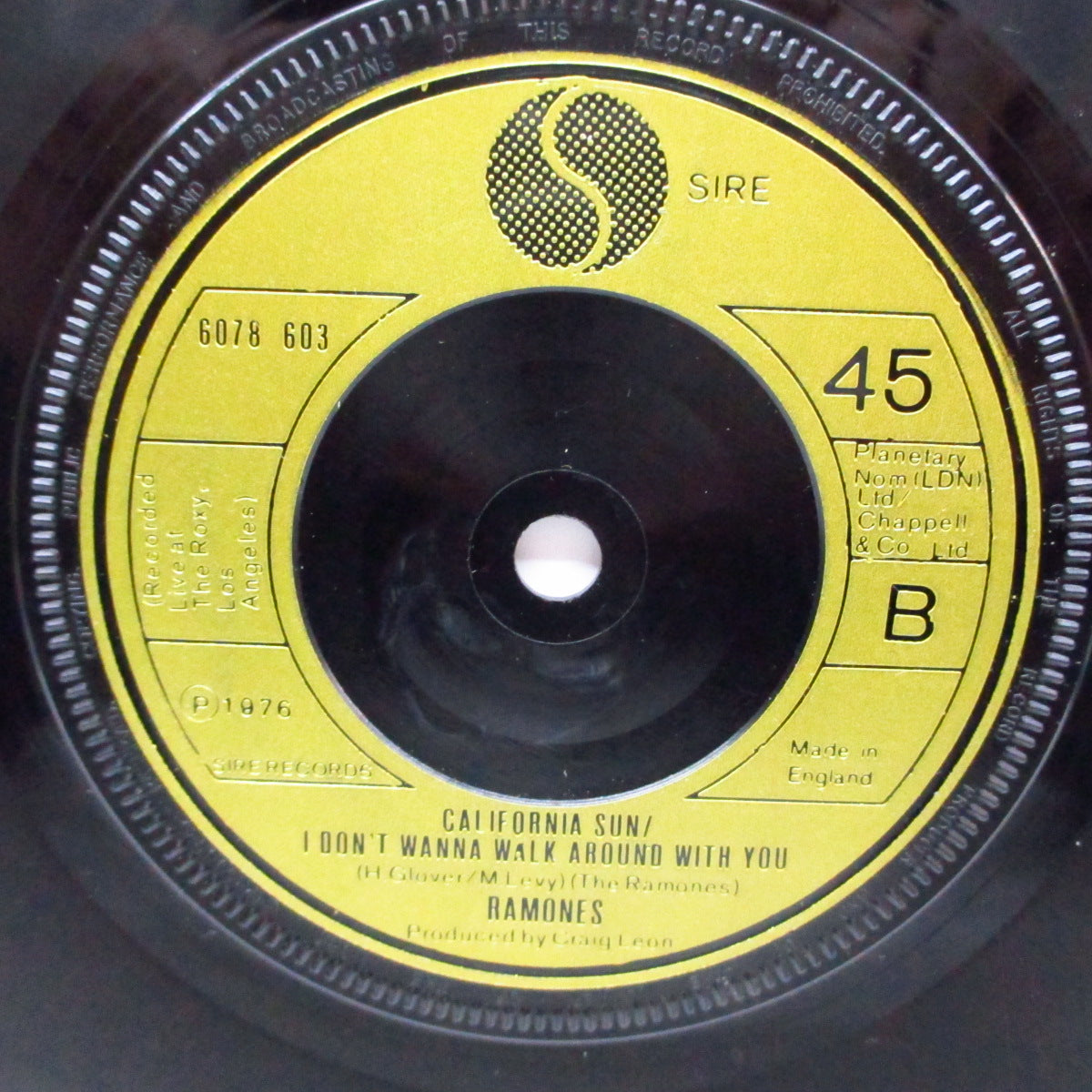 RAMONES (ラモーンズ) - I Remember You +2 (UK オリジナル「小穴金ラベ・フラットセンター」7"+カンパニースリーブ)