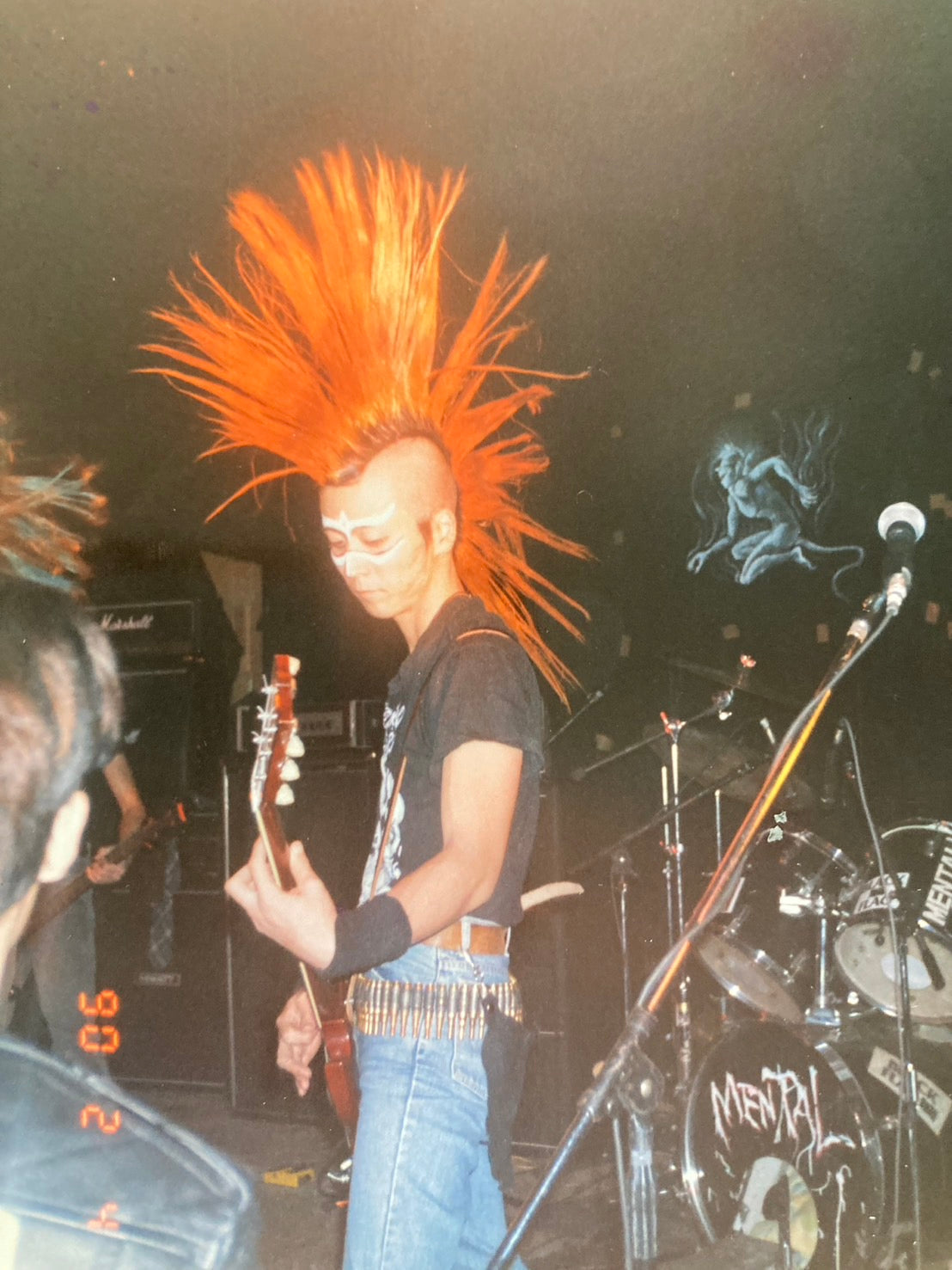 ISHIYA (取材・文) - 静岡ハードコア +2 曲入 CD 付き (単行本ソフトカバー / New) 静岡ハードコアの狂乱と革新に迫る1冊 !