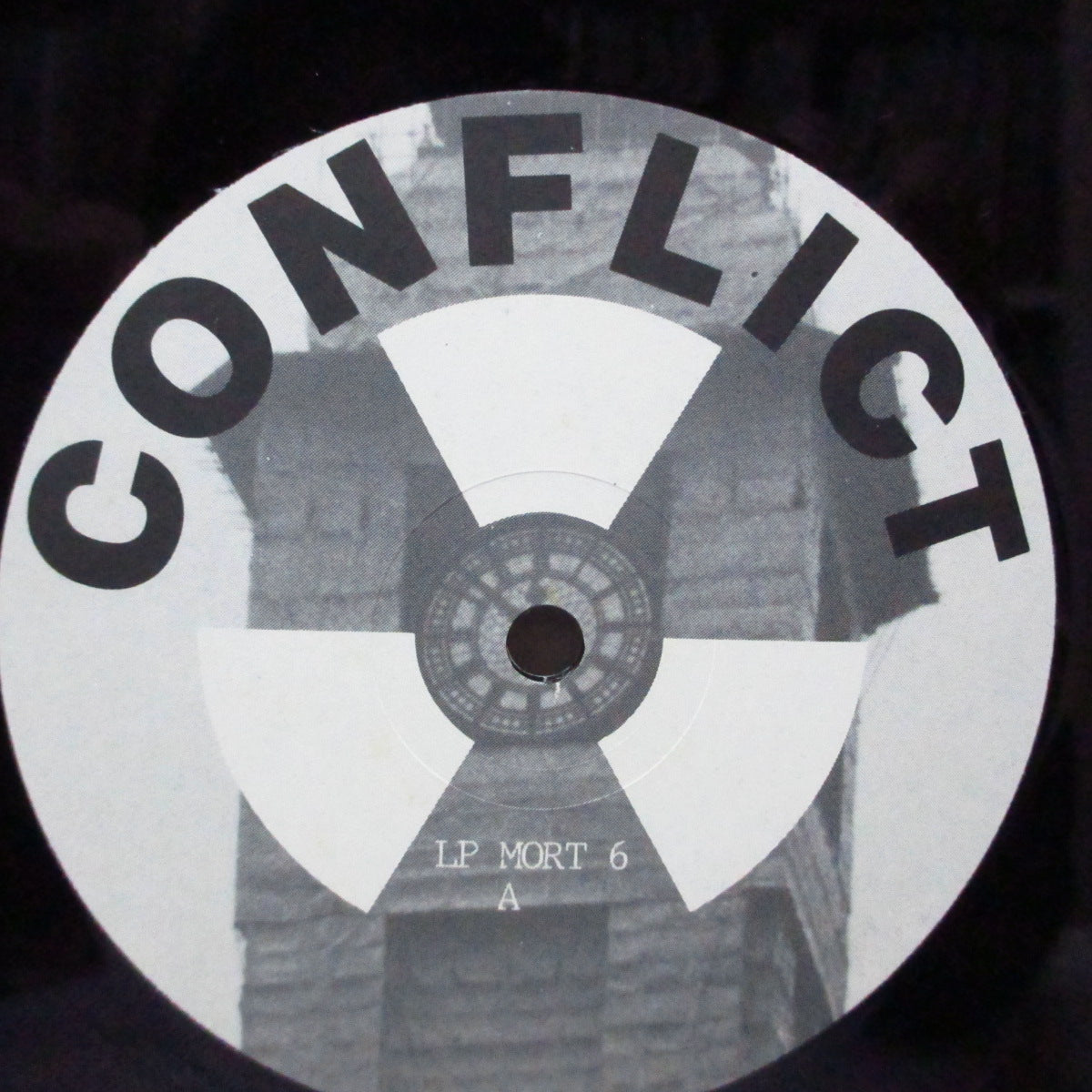 CONFLICT (コンフリクト) - Increase The Pressure (UK 80's 再発 LP+インナー/「No More than £5」見開ジャケ)'84年セカンド!