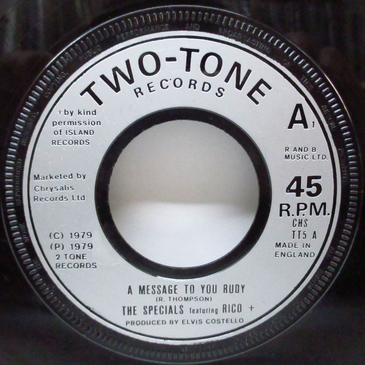 SPECIALS, THE featuring RICO (ザ・スペシャルズ feat. リコ) - A Message To You Rudy (UK '79 再発「銀ラベ」ビッグホールセンター7"+カンパニースリーブ) 「A」表記が右 Ver.
