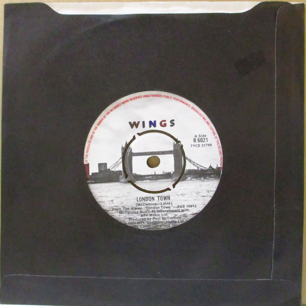 PAUL McCARTNEY & WINGS (ポール・マッカートニー & ウイングス) - London Town (UK '78 オリジナル 7インチ+プレーンダイカット黒スリーブ)