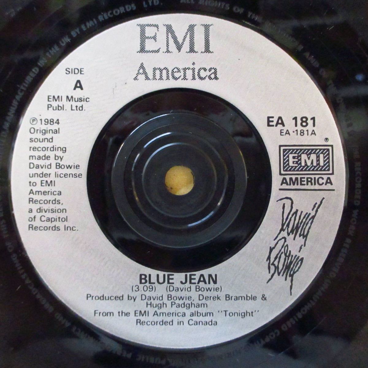 DAVID BOWIE (デヴィッド・ボウイ) - Blue Jean (UK '84 オリジナル「銀プラクラベ・フラットセンター」 7インチ+光沢固紙ジャケ)