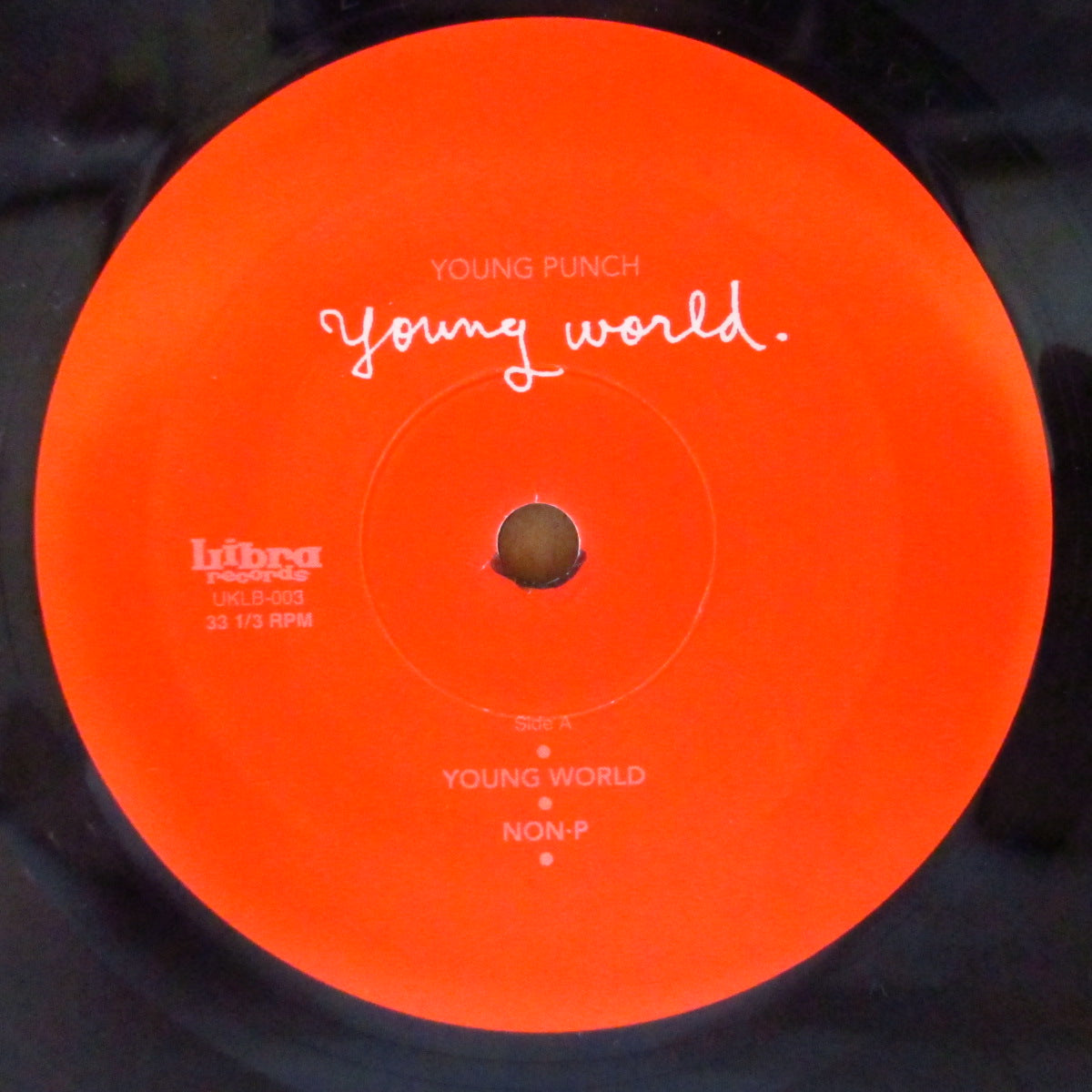 YOUNG PUNCH (ヤング・パンチ) - Young World +2 (Japan '99 限定3曲入り33回転 7インチ/光沢固紙ジャケ)