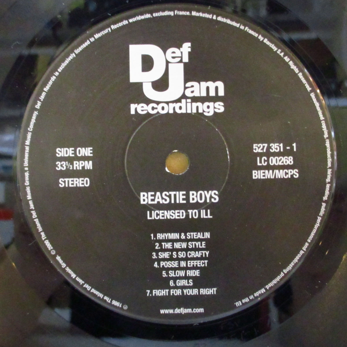 BEASTIE BOYS (ビースティ・ボーイズ) - Licensed To Ill (EU '00 限定リマスター再発 LP+固紙インナー/光沢見開きジャケ) '86年1stアルバム