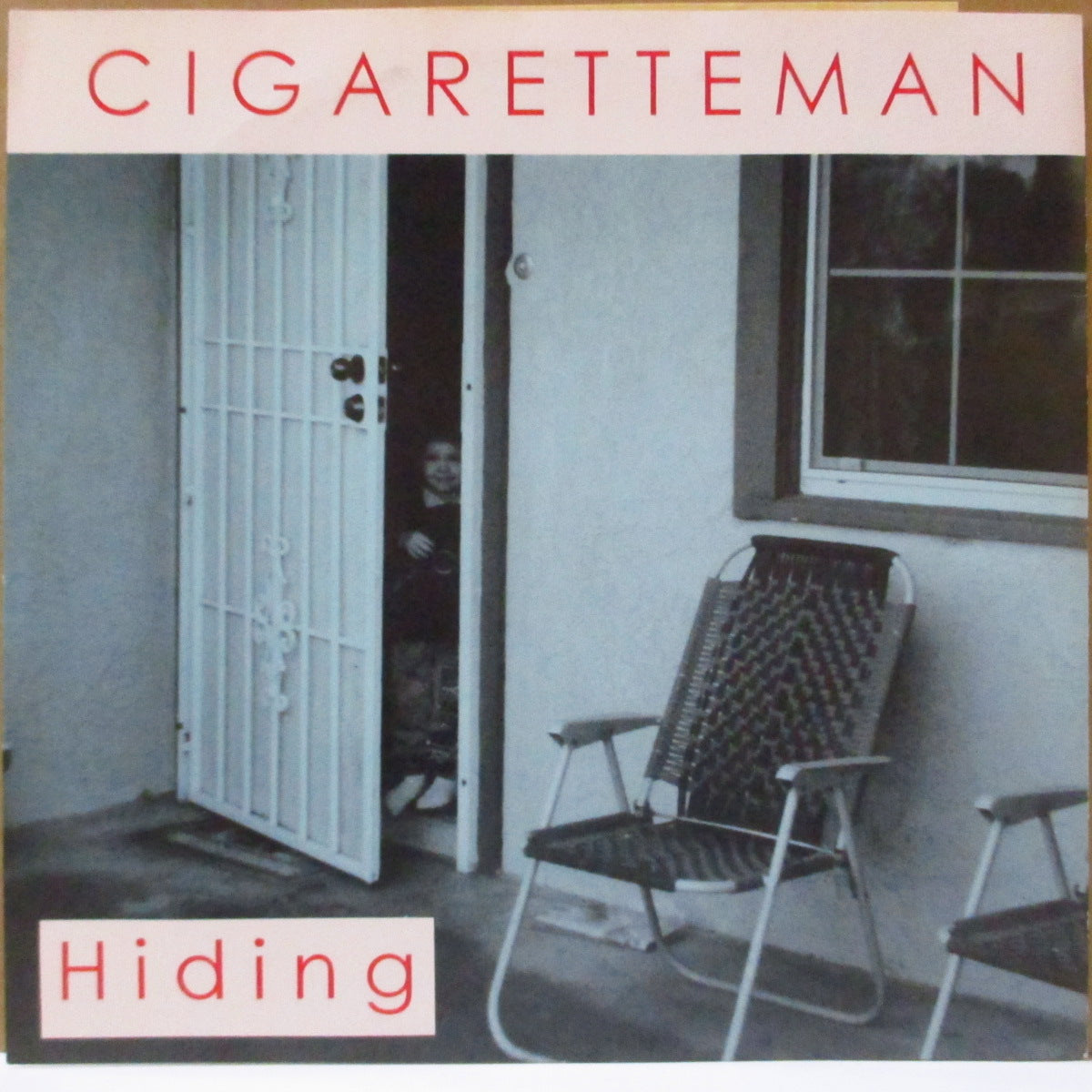 CIGARETTEMAN (シガレットマン) - Hiding (Japan '95 限定1,000枚3曲入り「黒盤」 7インチ+インサート/光沢ソフト紙ジャケ)