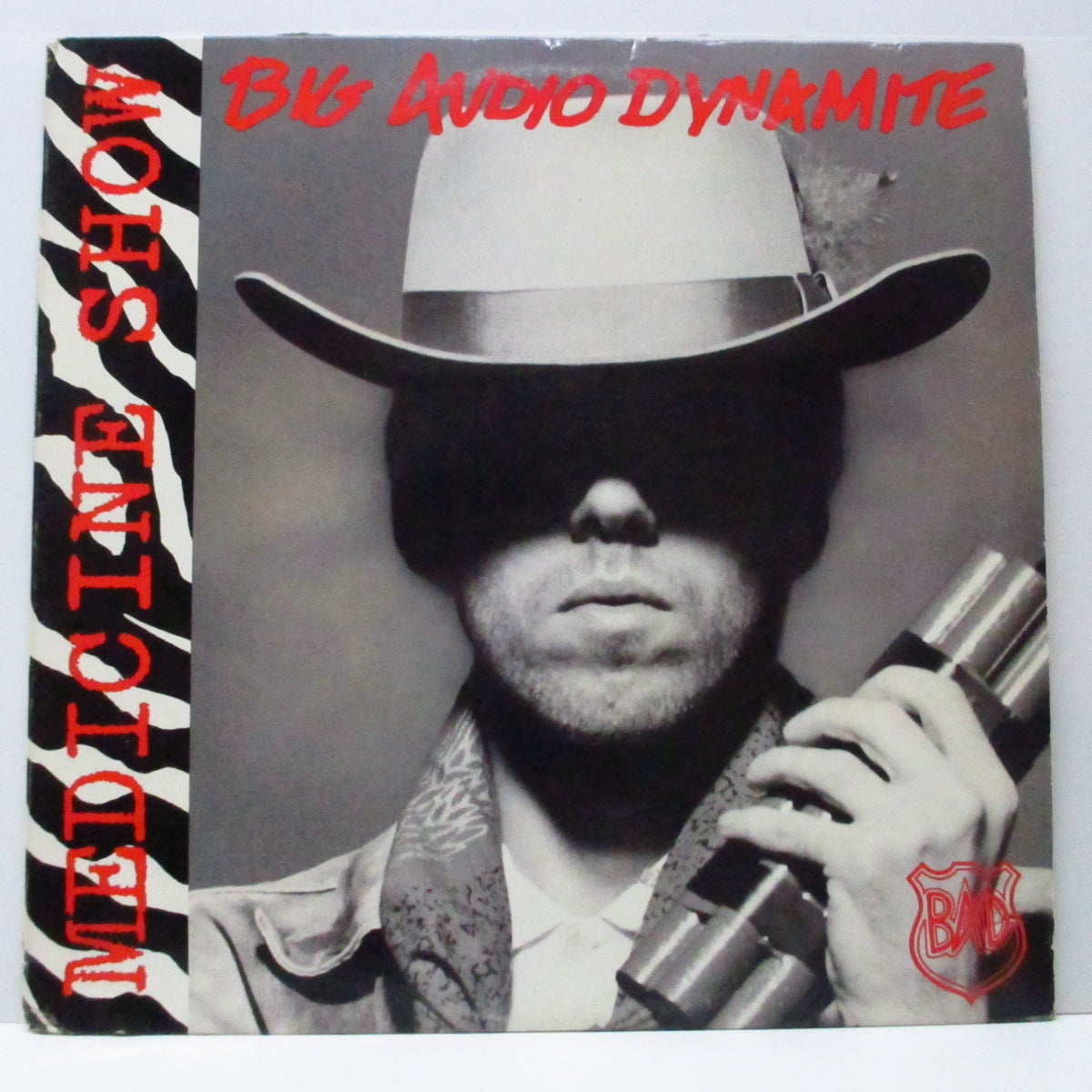 BIG AUDIO DYNAMITE (ビッグ・オーディオ・ダイナマイト) - Medicine Show : U.S.Remix +2 (US オリジナル 12") UK盤とはジャケ違い!