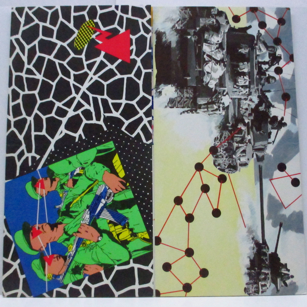 ELVIS COSTELLO And The Attractions (エルヴィス・コステロ & ジ・アトラクションズ) - Armed Forces (UK オリジナル LP+インナー、7"、ポストカード4枚/ステッカー付き見開ジャケ) 完品!