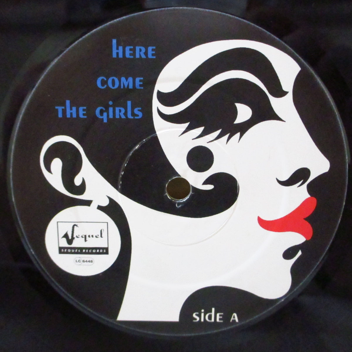 V.A. (60's〜70's 英Pye社ガールシンガー・シングル・コンピ全16曲。) - Here Come The Girls / British Girl Singers Of The 60's (UK '90 オリジナル「「片面ピクチャーラベ」バージョン」LP)