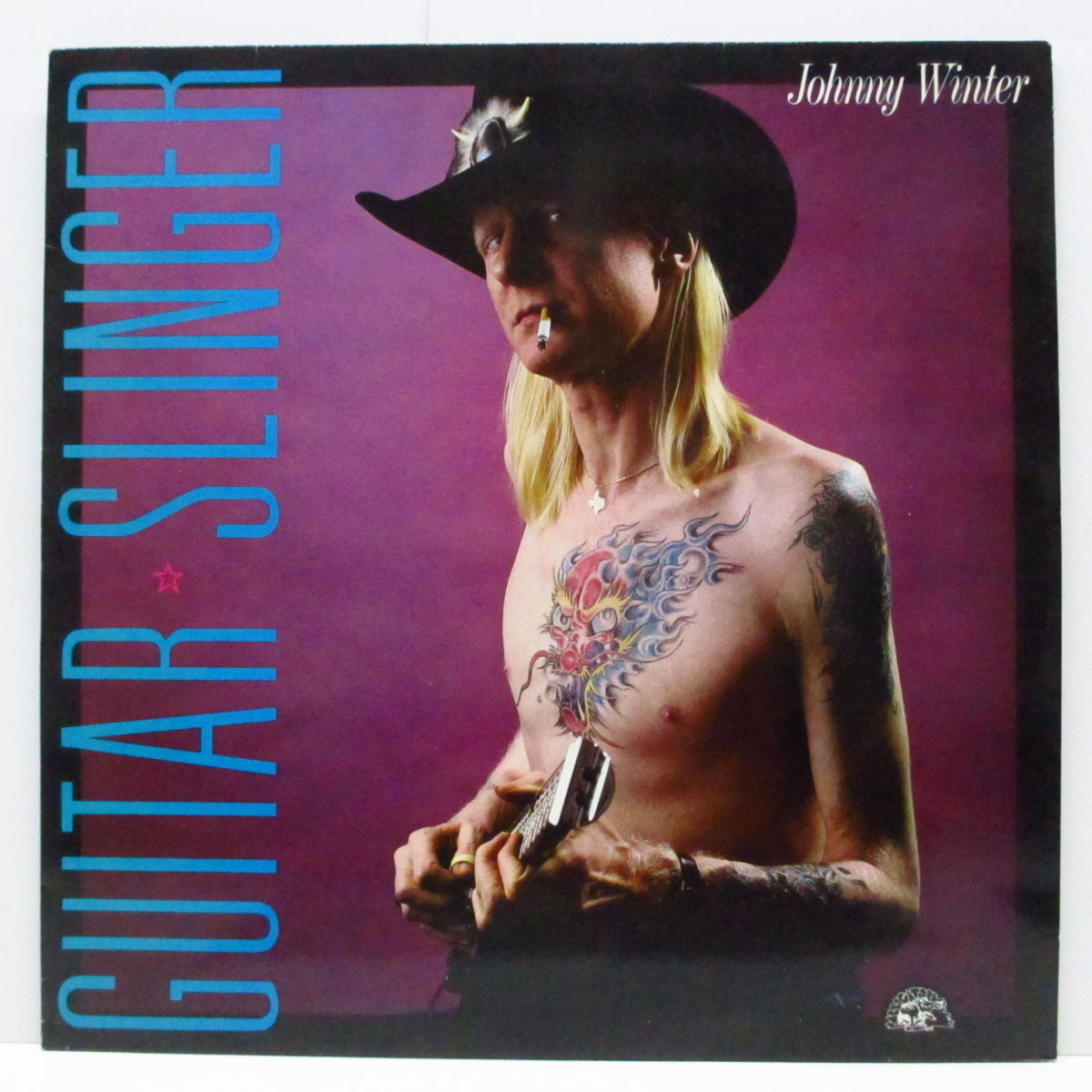 JOHNNY WINTER (ジョニー・ウィンター) - Guitar Slinger (UK オリジナル「ピラミッド・カラーイラスト水色ラベ」LP)