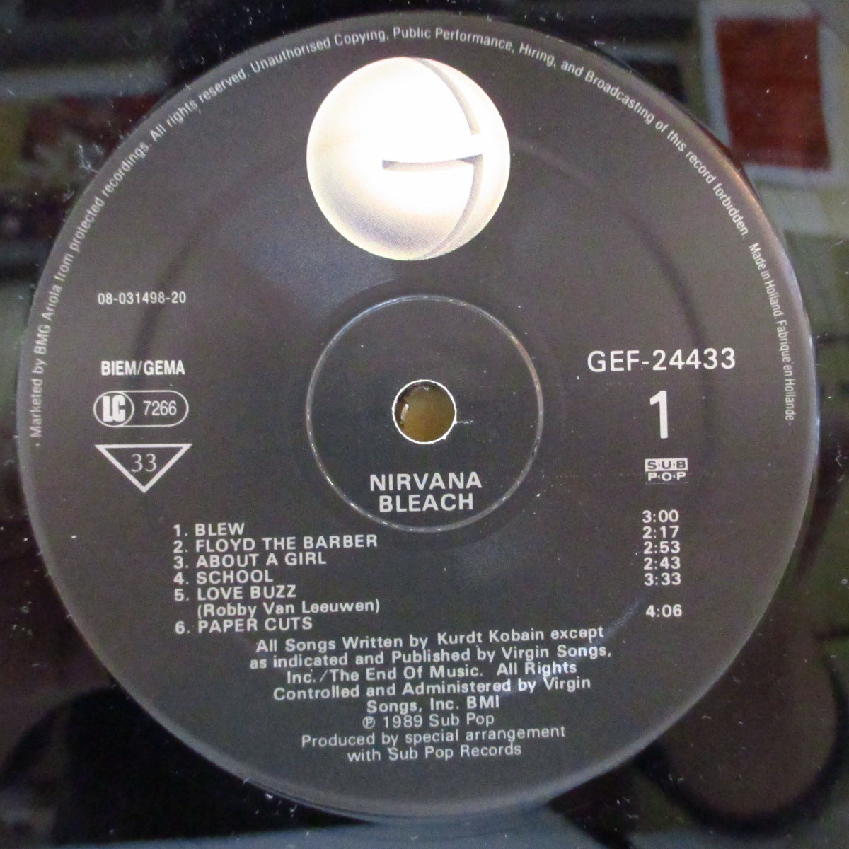 NIRVANA (ニルヴァーナ) - Bleach (EU オランダ・プレス '92 初回再発リマスター LP+ステッカー付き光沢ジャケ/GEF-24433) '89年1st!