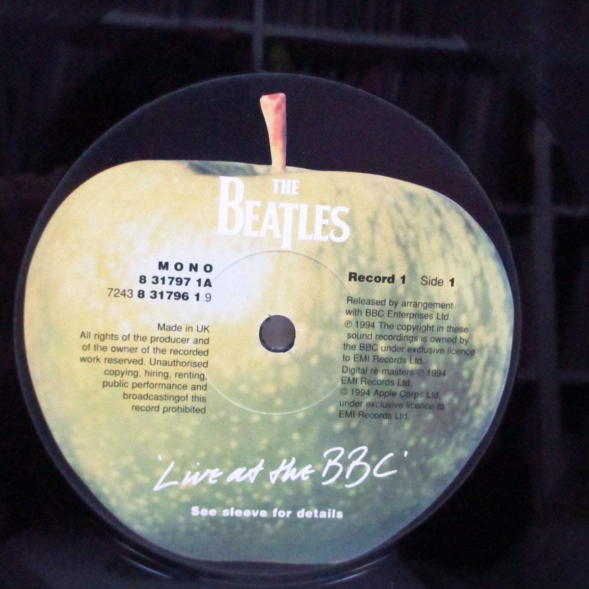 BEATLES (ビートルズ) - Live At The BBC (EU オリジナル「モノラル」 2xLP+インナー/見開ジャケ)