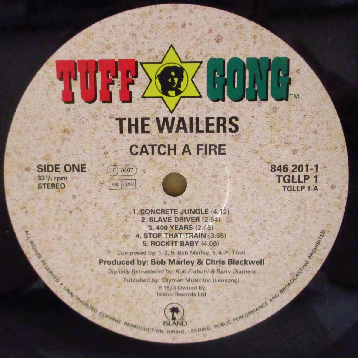 BOB MARLEY & THE WAILERS (ボブ・マーリー&ザ・ウェイラーズ) - Catch a Fire (UK '90 リマスター 再発「カラーロゴ・ベージュラベ」LP/顔写真ジャケ)