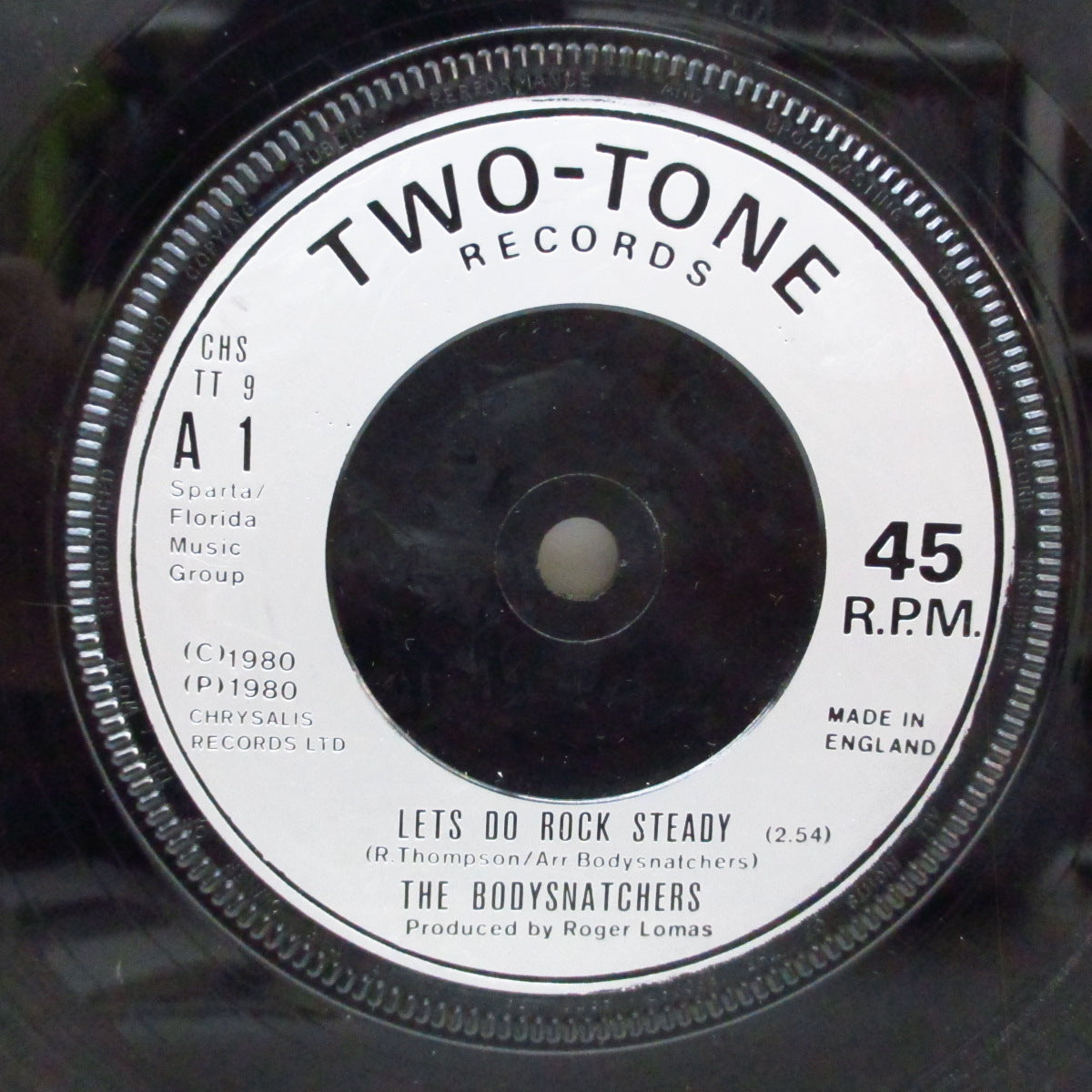 BODYSNATCHERS, THE (ザ ・ボディースナッチャーズ) - Let's Do Rock Steady (UK '80 再発「銀プラ フラット(ソリッド)小穴センターラベ」7"/カンパニースリーブ) デビューシングル!