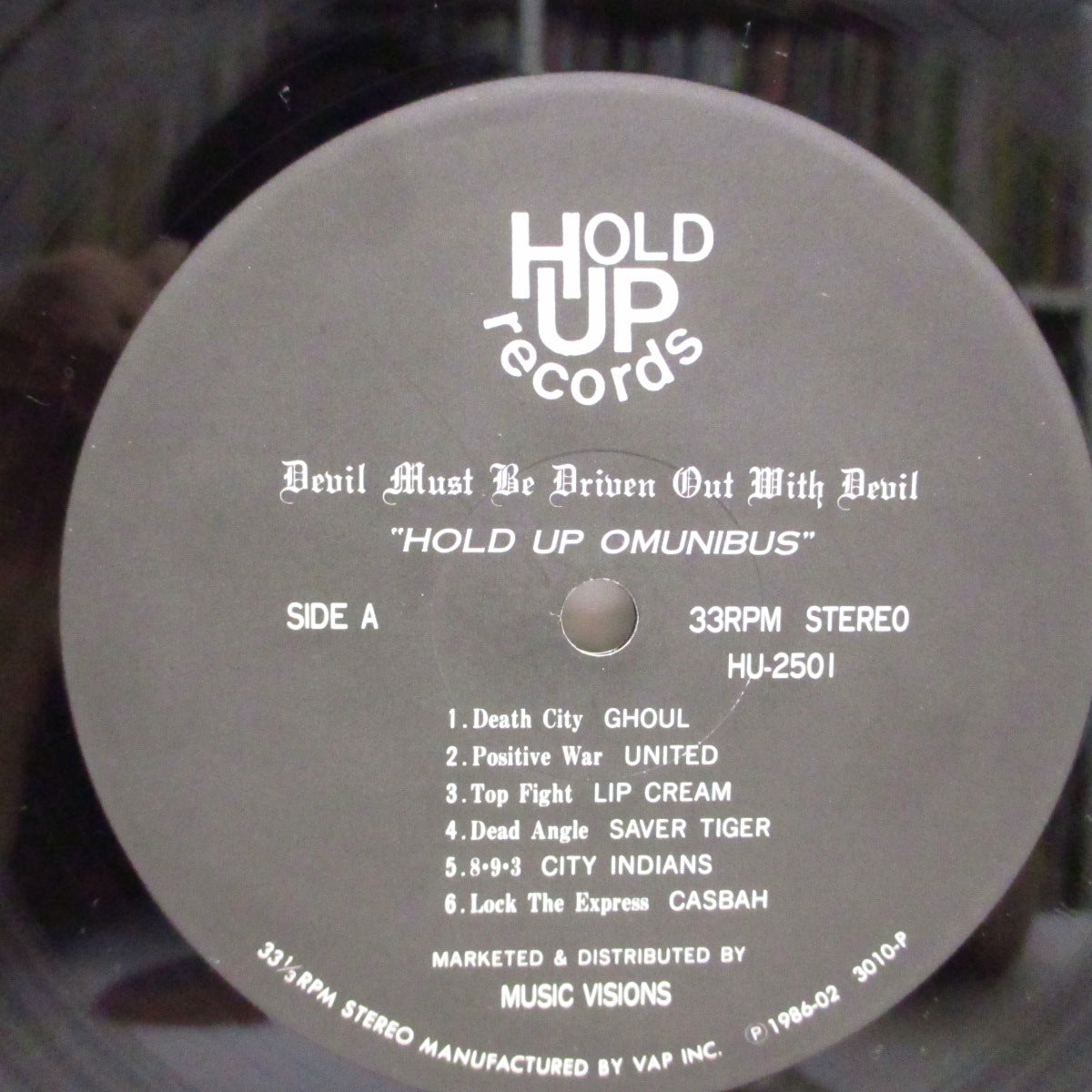 V.A. ('86 日本ハードコア/スラッシュメタル・コンピ) - Devil Must Be Driven Out With Devil : Hold Up Omnibus (Japan '86 オリジナル LP+インサート)帯欠!