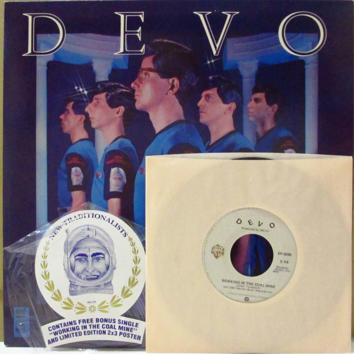 DEVO (ディーヴォ) - New Traditionalists (US '81 限定 LP+ボーナス「ラージホールセンターラベ」7インチ, ソフト紙インナー, ポスター, レアステッカー) 4thアルバム