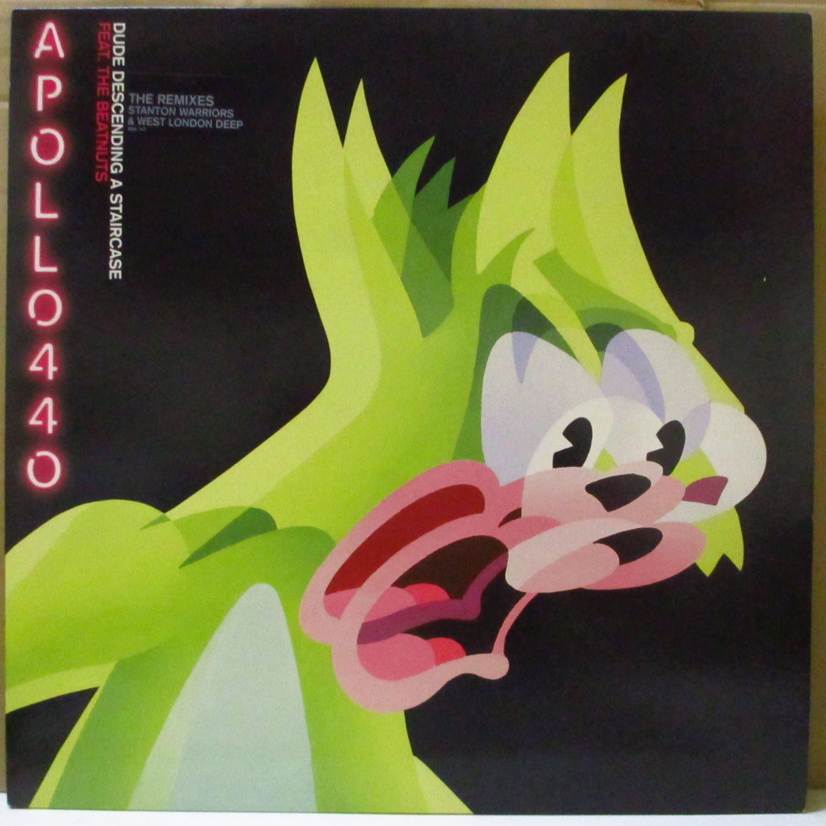 APOLLO 440 Feat. THE BEATNUTS (アポロ440 / ザ・ビートナッツ) - Dude Descending A Staircase (UK オリジナル3バージョン入り 12インチ/レアステッカー付き光沢ジャケ) '03年リミックスシングル
