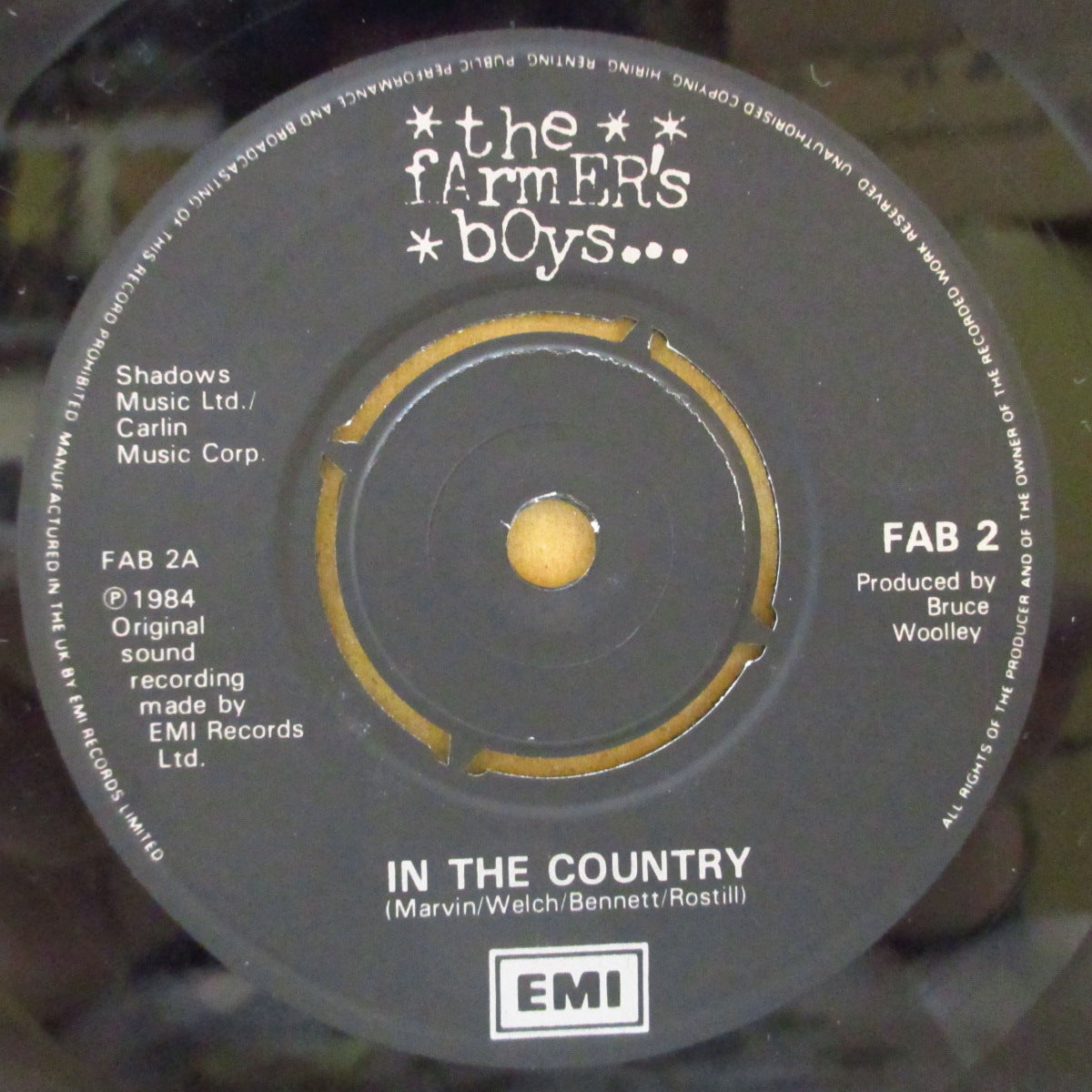 FARMER'S BOYS, THE (ザ・ファーマーズ・ボーイズ) - In The Country (UK オリジナル 7インチ+ポストカード/レアステッカー付き固紙ジャケ)