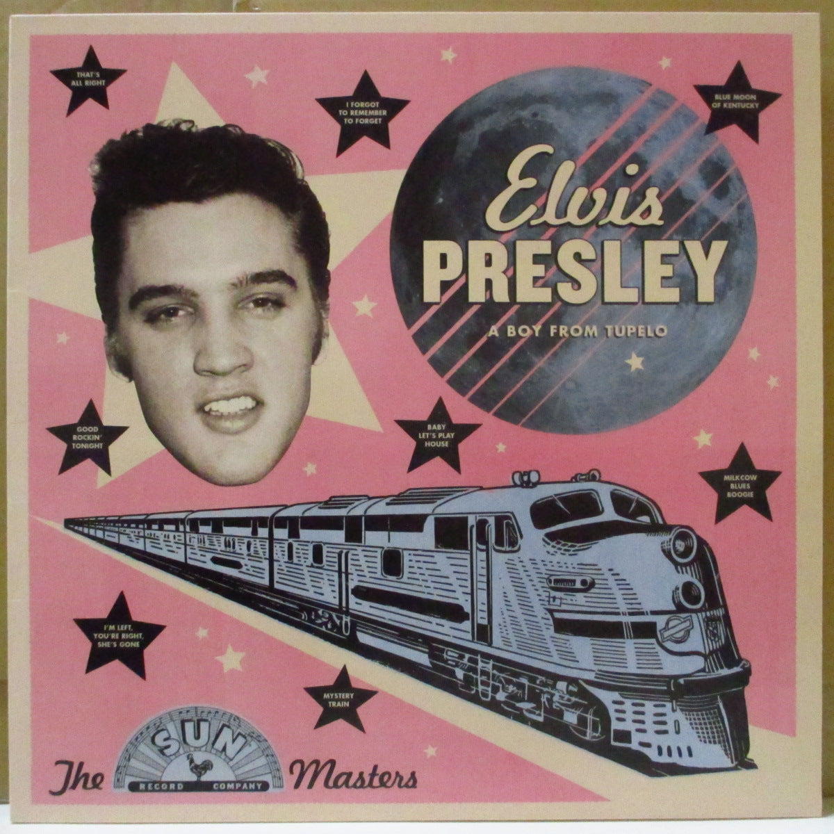 ELVIS PRESLEY (エルヴィス・プレスリー) - A Boy From Tupelo: The Sun Masters (EU '17 限定オリジナル・モノラル LP+インナースリーブ) SUN社録音編集コンピ!