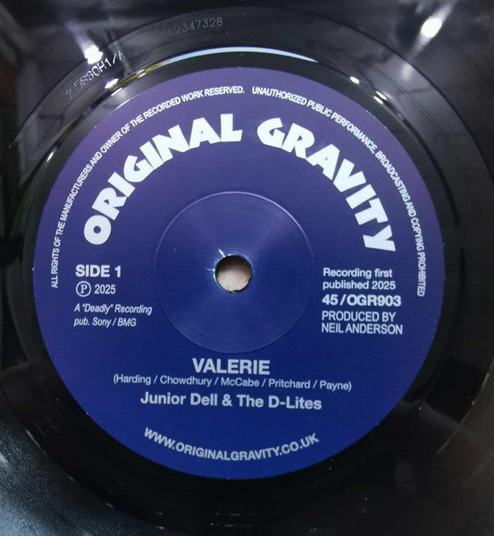 JUNIOR DELL & THE D-LITES (ジュニア・デル&ザ・ディーライツ) - Valerie / Are You Still Dizzy? (UK 限定7 インチ+カンパニースリーブ/New)ザ・ズートンズ'06年名曲のSKAカヴァ!