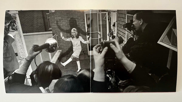 NANCY SINATRA (ナンシー・シナトラ) - Keep Walkin’: Singles, Demos & Rarities 1965-1978 (US 限定リマスター「ブルー VINYL」2xLP+帯、ブックレット/New)