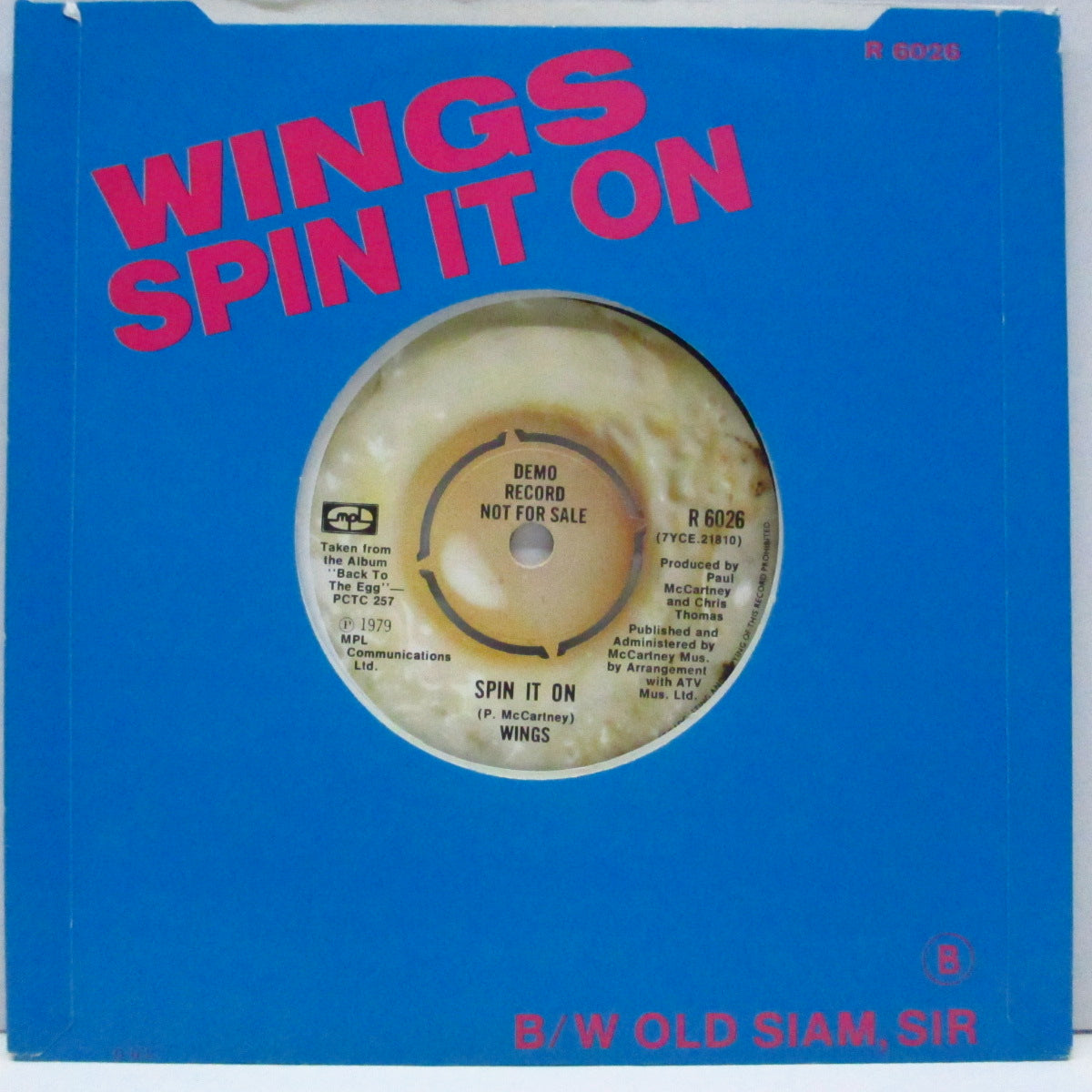 PAUL McCARTNEY & WINGS (ポール・マッカートニー & ウイングス) - Old Siam, Sir (UK プロモ「ラウンドセンター」7"+ダイカット光沢固紙製ジャケ)