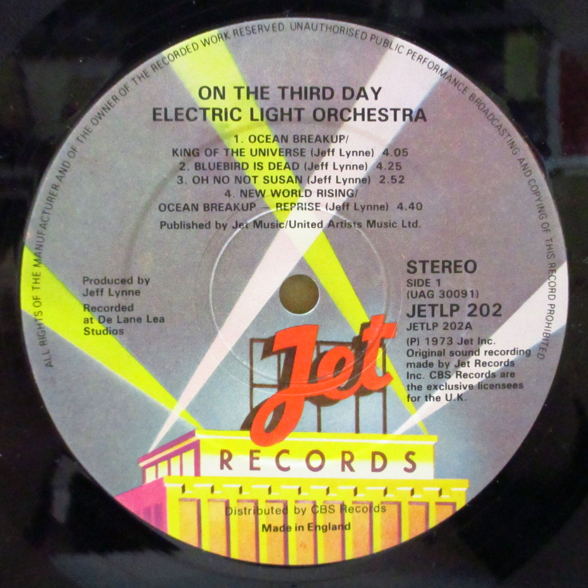 ELECTRIC LIGHT ORCHESTRA (エレクトリック・ライト・オーケストラ) - On The Third Day (UK '78 再発 LP+マット固紙インナー/JETLP 202)