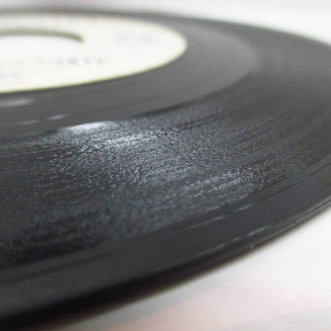 BOB HALLEY - Annie Threw A Party / Walking With Joe