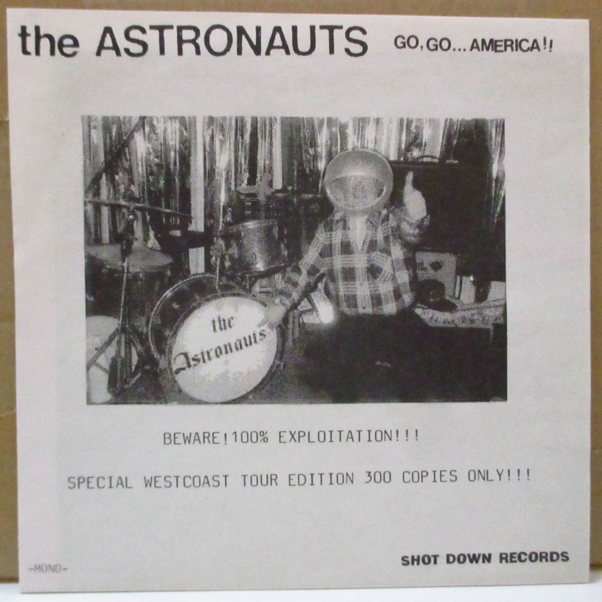 ASTRONAUTS, THE (ジ・アストロノーツ) - Go, Go...America!! (German 3rd Press.Green Vinyl Mono 7")