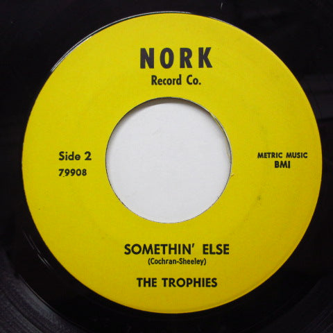 TROPHIES (トロフィーズ) - Walking The Dog (Orig)