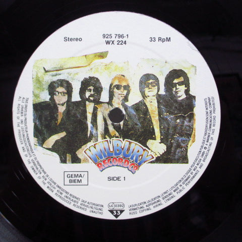 TRAVELING WILBURYS (トラヴェリング・ウィルベリーズ) - Vol.1 (German オリジナル LP+未使用ステッカーインサート)